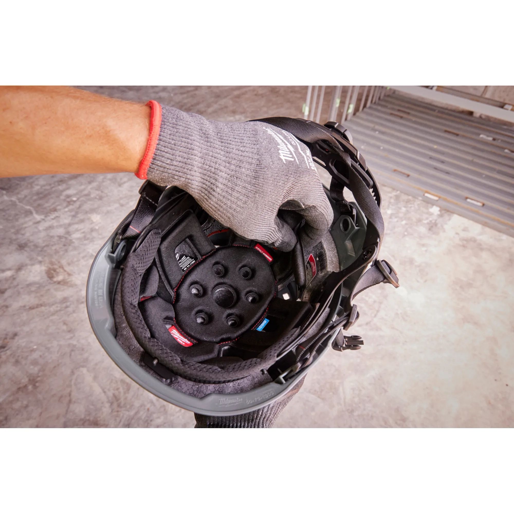 Casco de seguridad negro BOLT™ con forro IMPACT ARMOR™ (EE. UU.): Tipo 2, Clase E